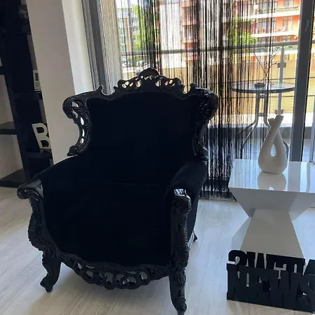 Golden Clam - златна мида アパート サニービーチ